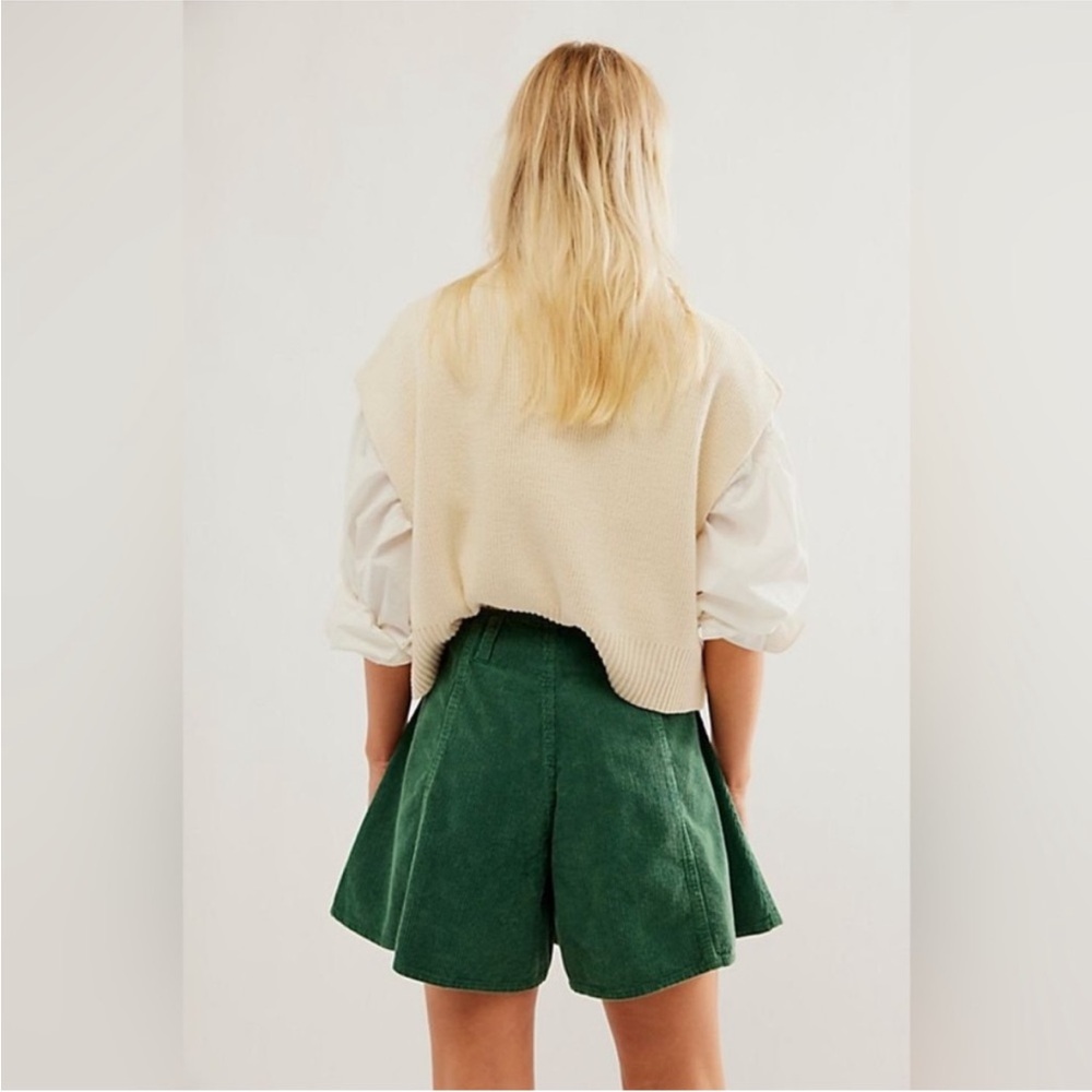 Free People We The Free Summer Days Cord Shorts in Huntress Green Size 28 - Picture 3 of 7